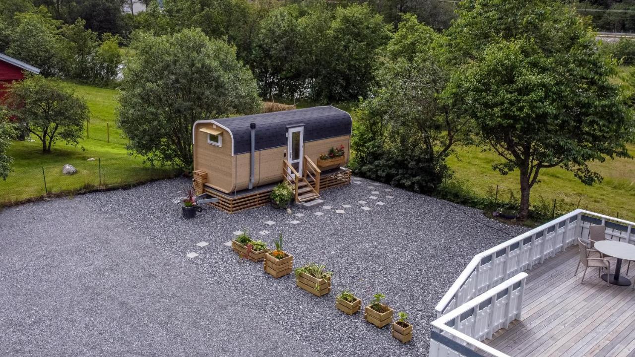 Tiny House With Terrace Villa Flam Exterior photo